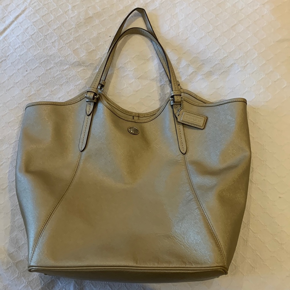 Coach large bag champagne color 17”wx12”h